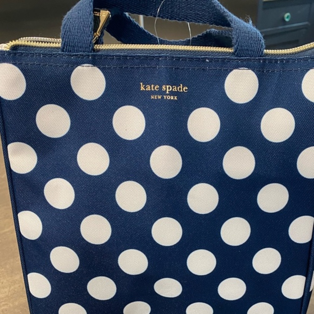 KATE SPADE ♠️ navy blue w/ white polka dot insulated lunch bag- so CUTE!♠️
